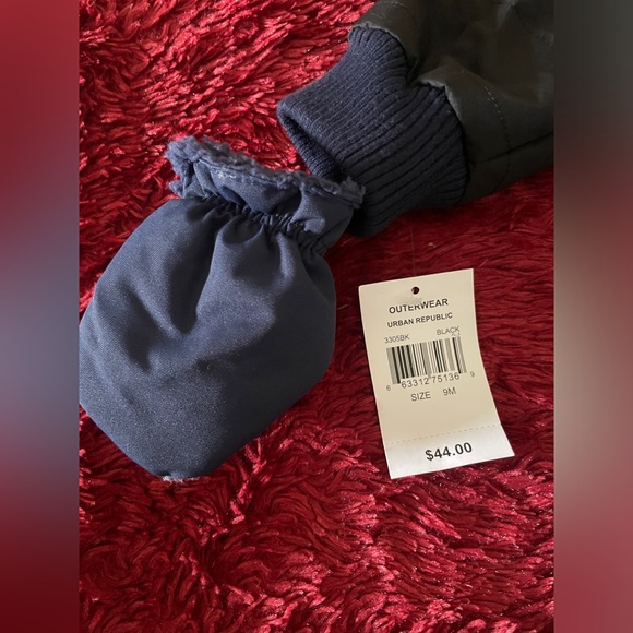 Urban Republic Baby Boy Snowsuit in Navy Blue set with mittens! 9M - Picture 3 of 6